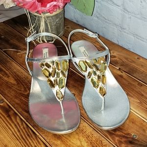 NIB Simply Vera Serena Wedge Sandal